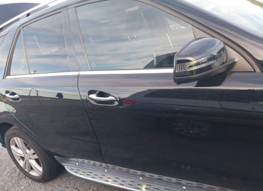 Photo 13 of 2015 Mercedes-benz Ml 350 (VIN 4JGDA5JB6FA489501)