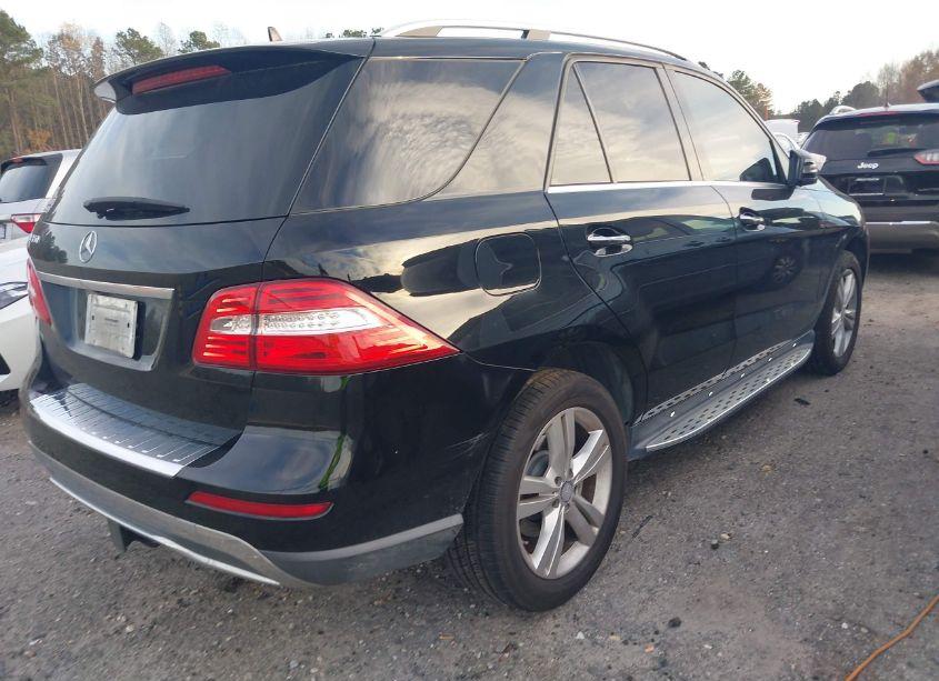 Photo 4 of 2015 Mercedes-benz Ml 350 (VIN 4JGDA5JB6FA489501)