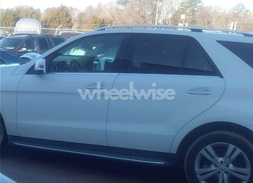 Photo 14 of 2015 Mercedes-benz Ml 350 (VIN 4JGDA5JB6FA521959)