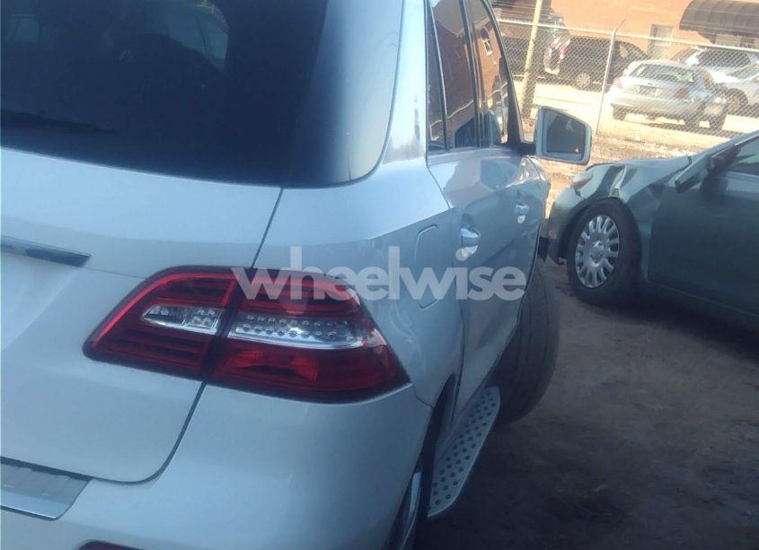 Photo 4 of 2015 Mercedes-benz Ml 350 (VIN 4JGDA5JB6FA521959)