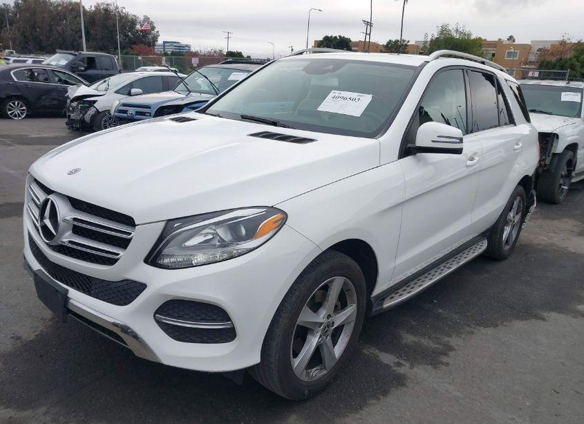 Photo 2 of 2018 Mercedes-benz Gle 350 (VIN 4JGDA5JB7JB135456)