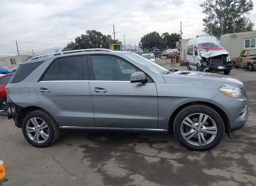 Photo 14 of 2013 Mercedes-benz Ml 350 (VIN 4JGDA5JB8DA107515)
