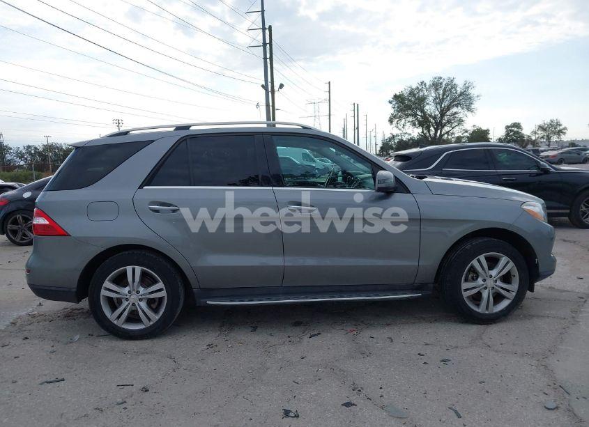 Photo 14 of 2013 Mercedes-benz Ml 350 (VIN 4JGDA5JB8DA135704)