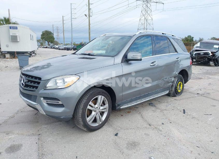 Photo 2 of 2013 Mercedes-benz Ml 350 (VIN 4JGDA5JB8DA135704)