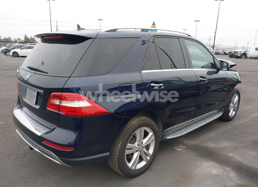 Photo 4 of 2013 Mercedes-benz Ml 350 (VIN 4JGDA5JB8DA208232)