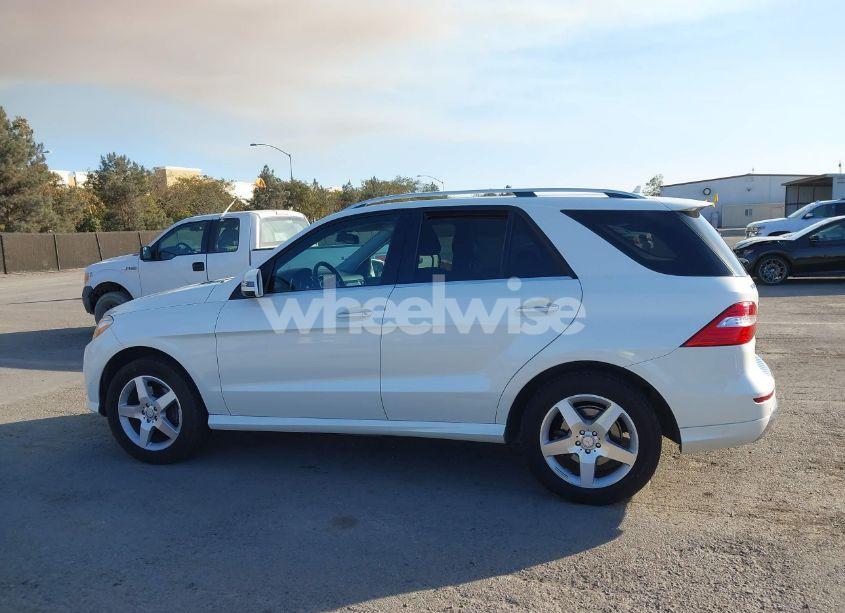 Photo 14 of 2014 Mercedes-benz Ml 350 (VIN 4JGDA5JB8EA351764)