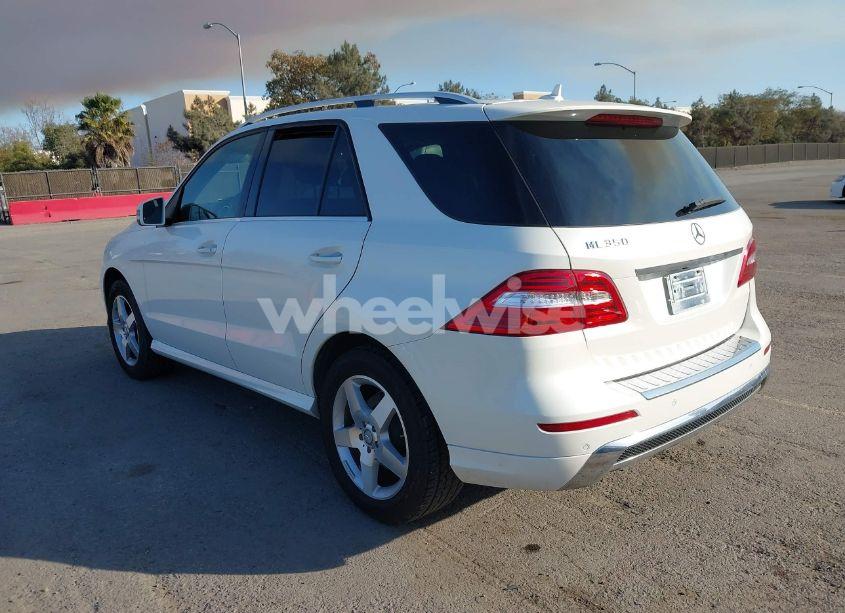 Photo 3 of 2014 Mercedes-benz Ml 350 (VIN 4JGDA5JB8EA351764)