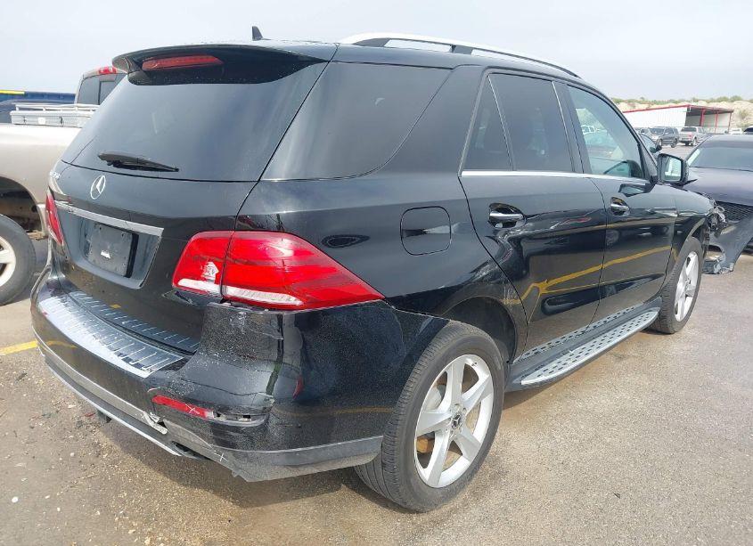 Photo 2 of 2018 Mercedes-benz Gle 350 (VIN 4JGDA5JB8JB112784)