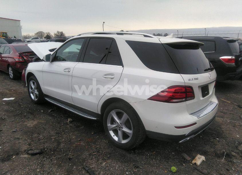 Photo 3 of 2018 Mercedes-benz Gle 350 (VIN 4JGDA5JB8JB184696)