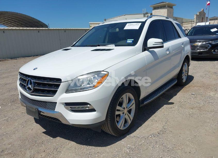 Photo 2 of 2014 Mercedes-benz Ml 350 (VIN 4JGDA5JB9EA345780)