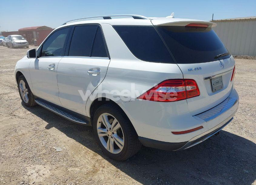Photo 3 of 2014 Mercedes-benz Ml 350 (VIN 4JGDA5JB9EA345780)