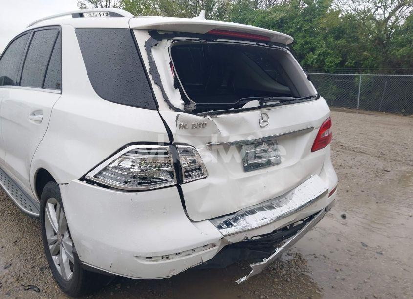 Photo 17 of 2015 Mercedes-benz Ml 350 (VIN 4JGDA5JB9FA555541)