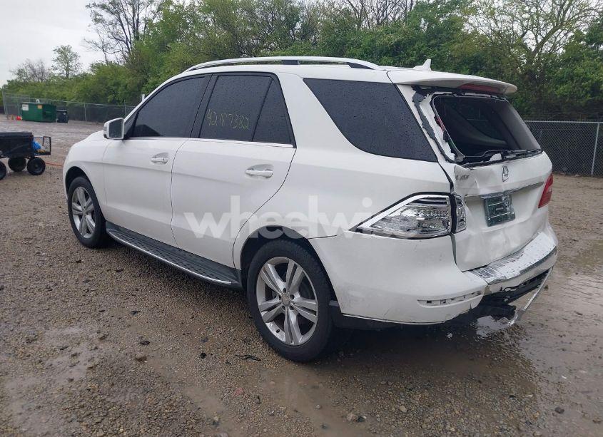 Photo 3 of 2015 Mercedes-benz Ml 350 (VIN 4JGDA5JB9FA555541)