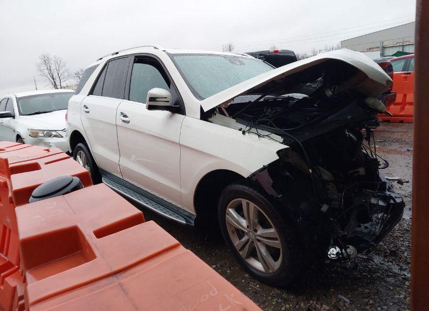 2013 Mercedes-benz Ml 350 (VIN 4JGDA5JBXDA216896) main photo