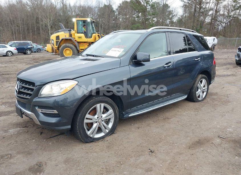 Photo 2 of 2013 Mercedes-benz Ml 350 (VIN 4JGDA5JBXDA247369)