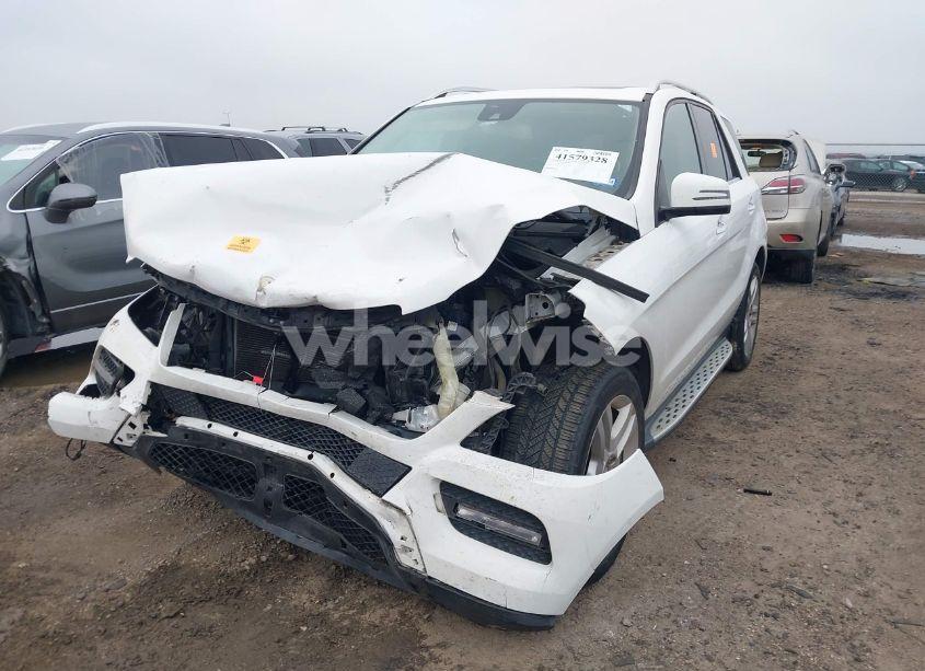 Photo 2 of 2014 Mercedes-benz Ml 350 (VIN 4JGDA5JBXEA330656)