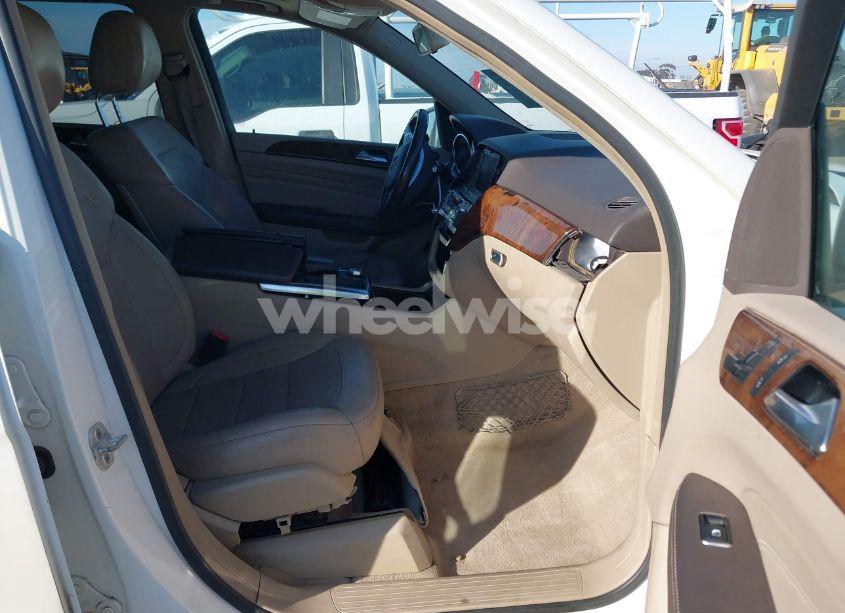 Photo 5 of 2015 Mercedes-benz Ml 350 (VIN 4JGDA5JBXFA571859)