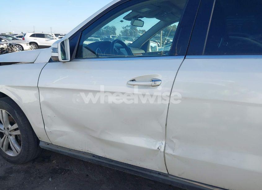 Photo 6 of 2015 Mercedes-benz Ml 350 (VIN 4JGDA5JBXFA571859)