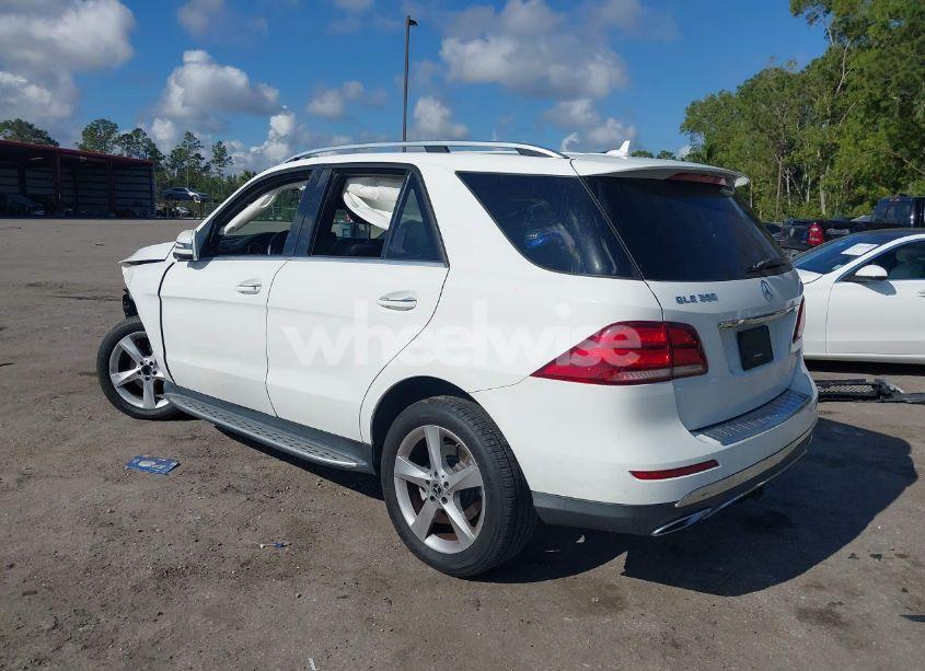 Photo 3 of 2018 Mercedes-benz Gle 350 (VIN 4JGDA5JBXJB144670)