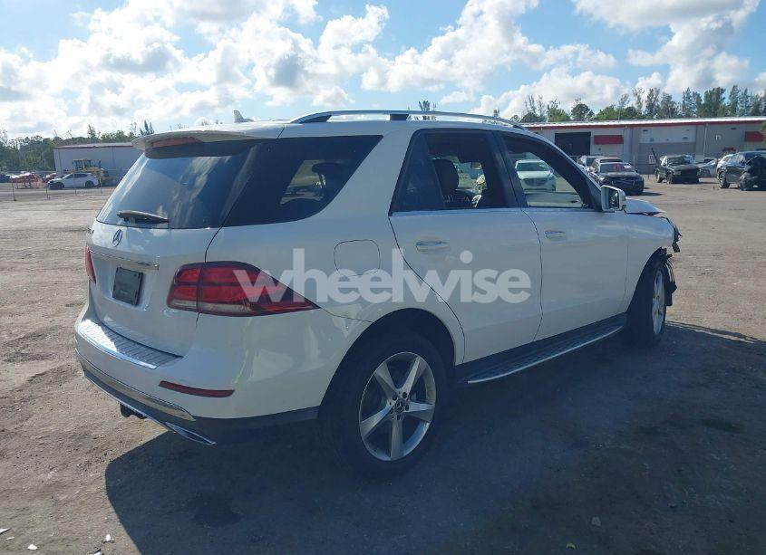 Photo 4 of 2018 Mercedes-benz Gle 350 (VIN 4JGDA5JBXJB144670)