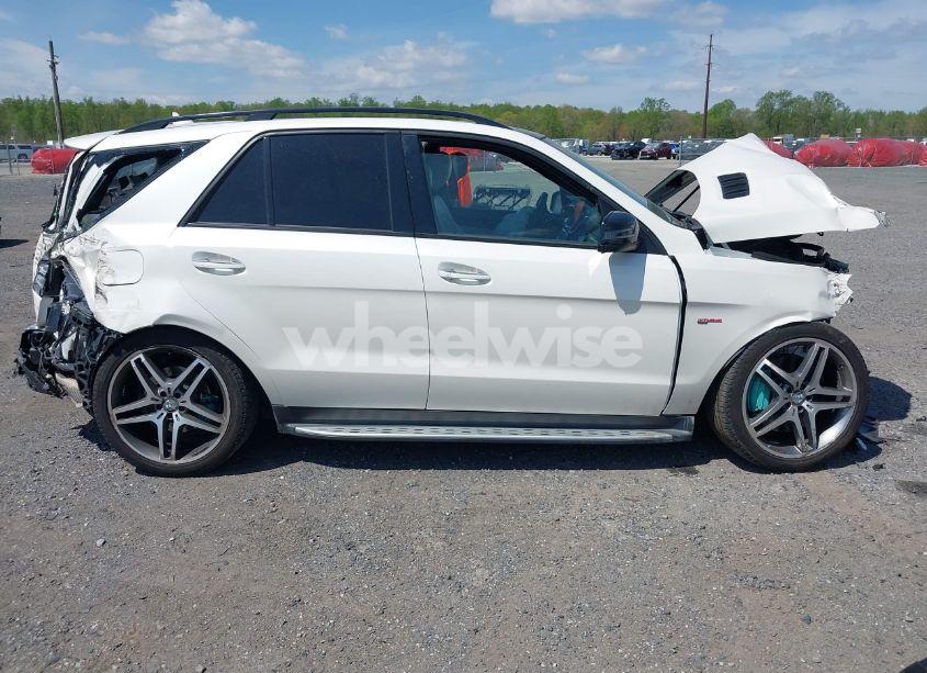 Photo 12 of 2018 Mercedes-benz Amg GLE 43 4MATIC (VIN 4JGDA6EB0JB035179)