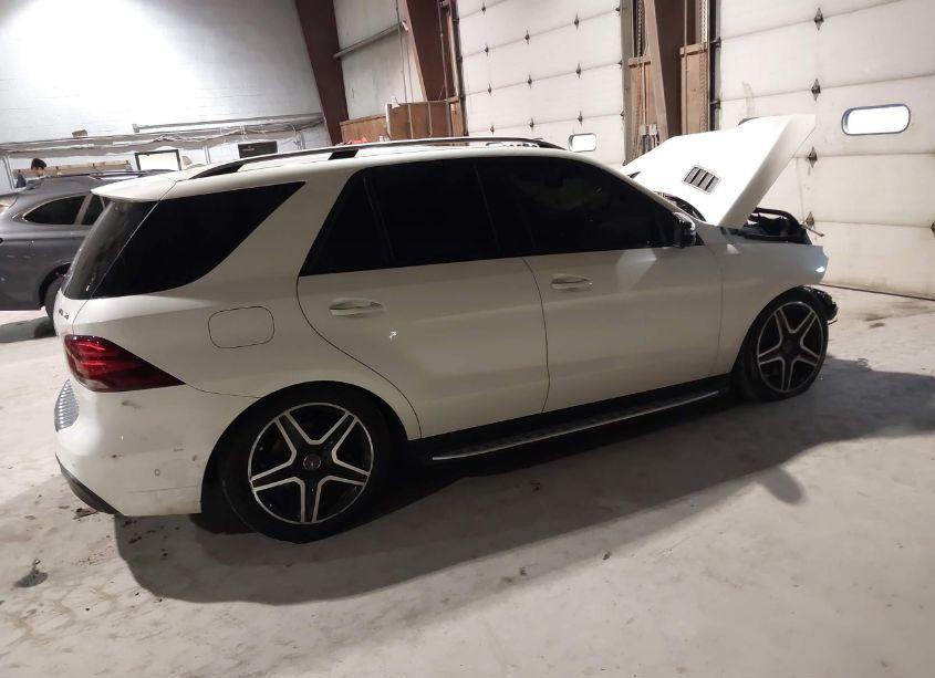 Photo 4 of 2018 Mercedes-benz Amg GLE 43 4MATIC (VIN 4JGDA6EB5JB156046)