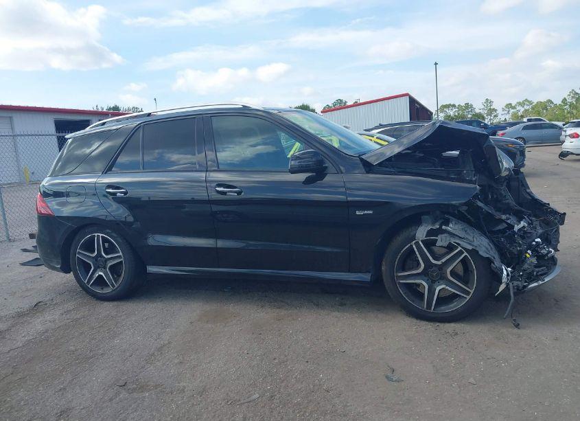 Photo 13 of 2018 Mercedes-benz Amg GLE 43 4MATIC (VIN 4JGDA6EB6JB048549)