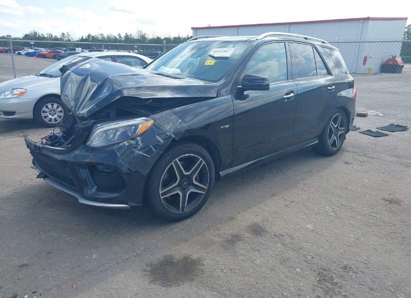 Photo 2 of 2018 Mercedes-benz Amg GLE 43 4MATIC (VIN 4JGDA6EB6JB048549)