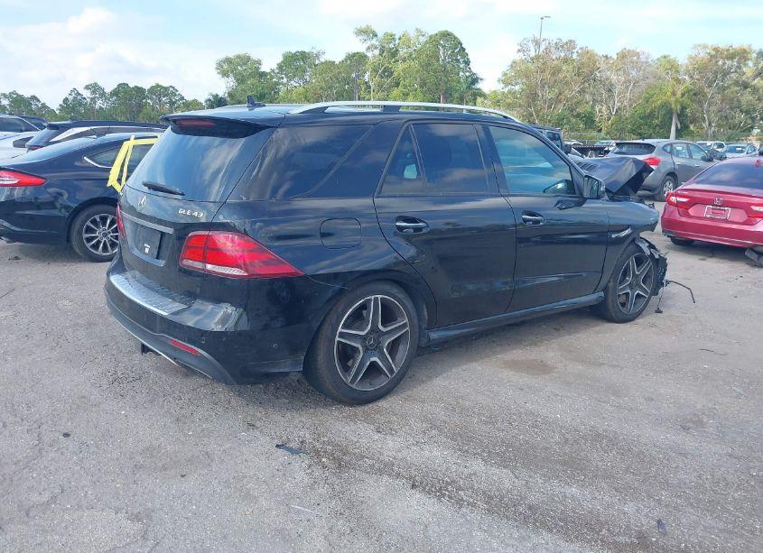 Photo 4 of 2018 Mercedes-benz Amg GLE 43 4MATIC (VIN 4JGDA6EB6JB048549)