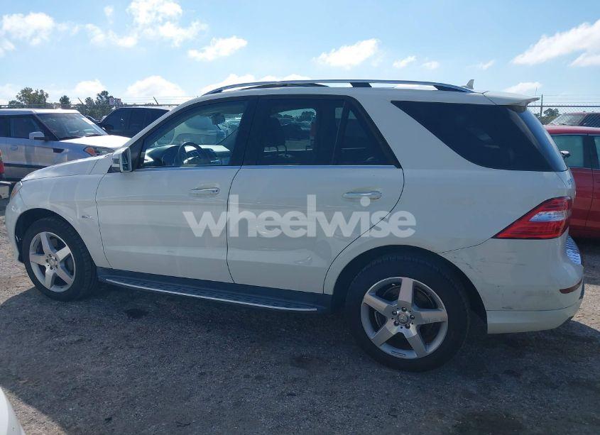 Photo 15 of 2012 Mercedes-benz Ml 550 4MATIC (VIN 4JGDA7DB2CA091429)