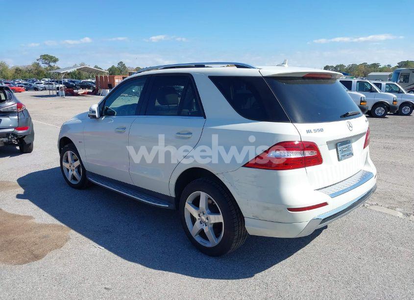 Photo 3 of 2012 Mercedes-benz Ml 550 4MATIC (VIN 4JGDA7DB2CA091429)