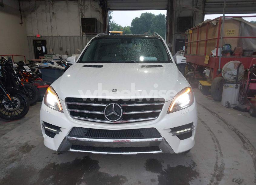 Photo 12 of 2013 Mercedes-benz Ml 550 4MATIC (VIN 4JGDA7DB3DA165765)