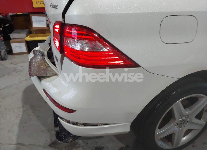 Photo 18 of 2013 Mercedes-benz Ml 550 4MATIC (VIN 4JGDA7DB3DA165765)