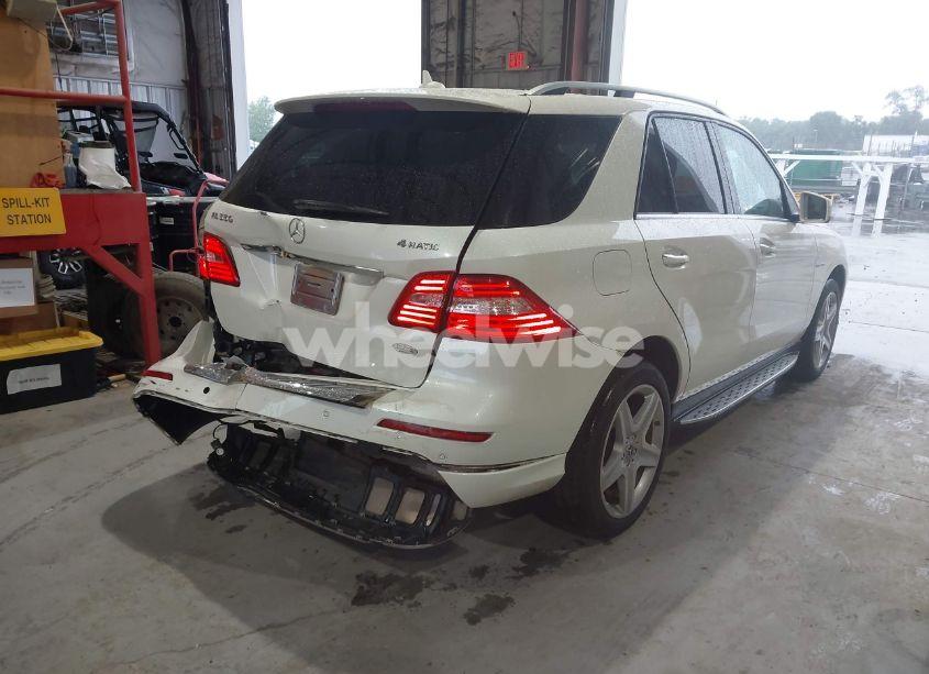 Photo 4 of 2013 Mercedes-benz Ml 550 4MATIC (VIN 4JGDA7DB3DA165765)