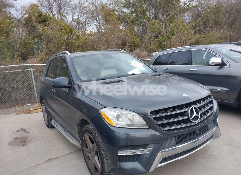 2014 Mercedes-benz Ml 550 4MATIC (VIN 4JGDA7DB8EA335507) main photo