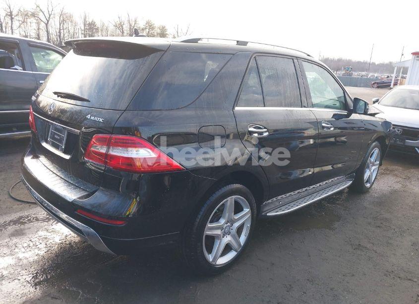 Photo 4 of 2014 Mercedes-benz Ml 550 4MATIC (VIN 4JGDA7DBXEA336013)