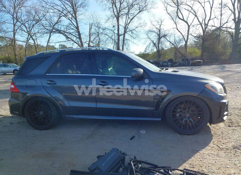 Photo 14 of 2012 Mercedes-benz Ml 63 AMG 4MATIC (VIN 4JGDA7EB0CA033186)