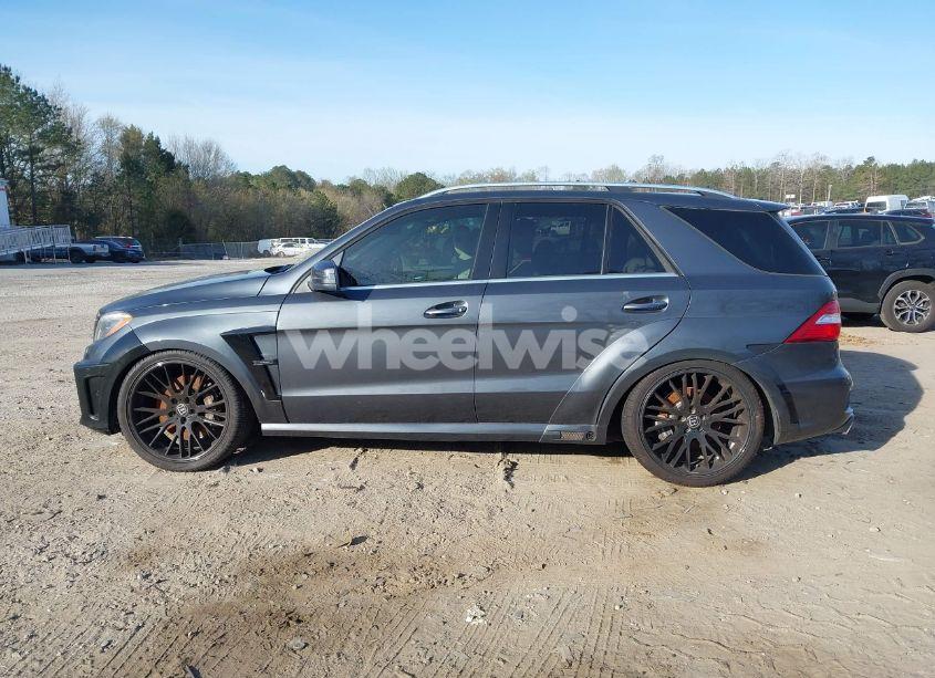 Photo 15 of 2012 Mercedes-benz Ml 63 AMG 4MATIC (VIN 4JGDA7EB0CA033186)