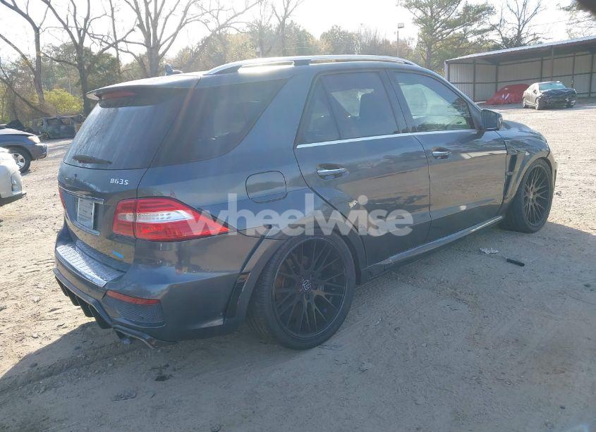 Photo 4 of 2012 Mercedes-benz Ml 63 AMG 4MATIC (VIN 4JGDA7EB0CA033186)