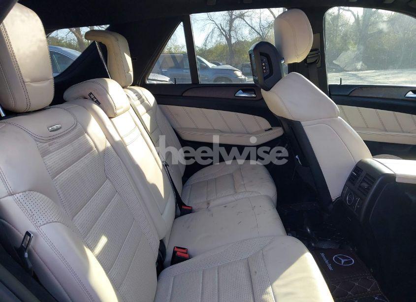 Photo 8 of 2012 Mercedes-benz Ml 63 AMG 4MATIC (VIN 4JGDA7EB0CA033186)