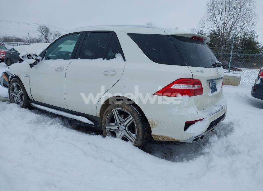 Photo 3 of 2014 Mercedes-benz Ml 63 AMG 4MATIC (VIN 4JGDA7EB3EA298400)