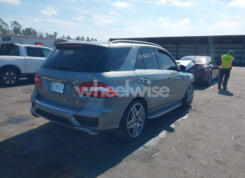 Photo 4 of 2013 Mercedes-benz Ml 63 AMG 4MATIC (VIN 4JGDA7EB9DA155725)