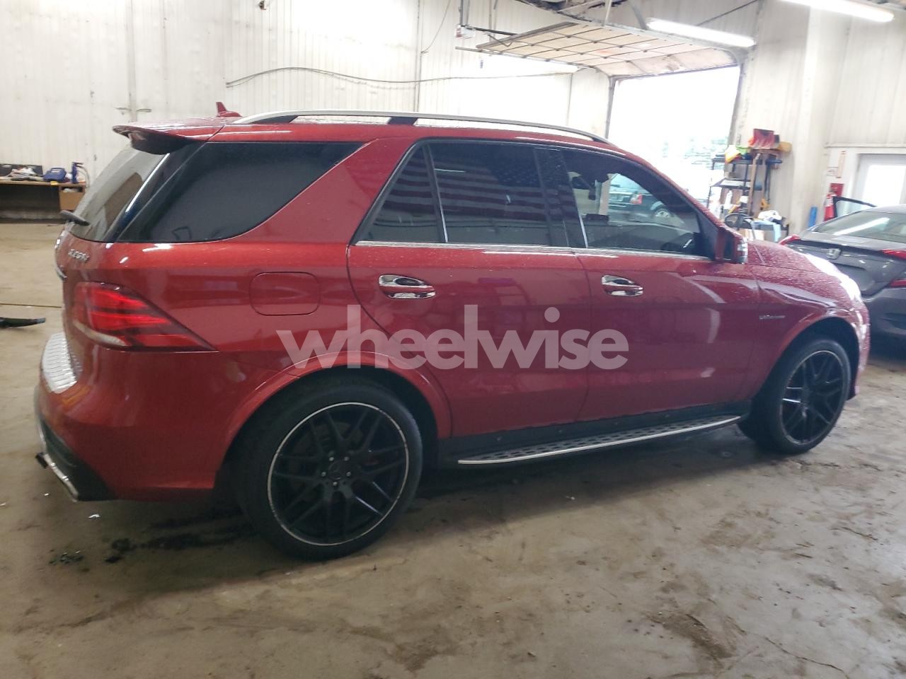 Photo 3 of 2018 MERCEDES-BENZ GLE 63 AMG-S 4MATIC (VIN 4JGDA7FB4JB117694)