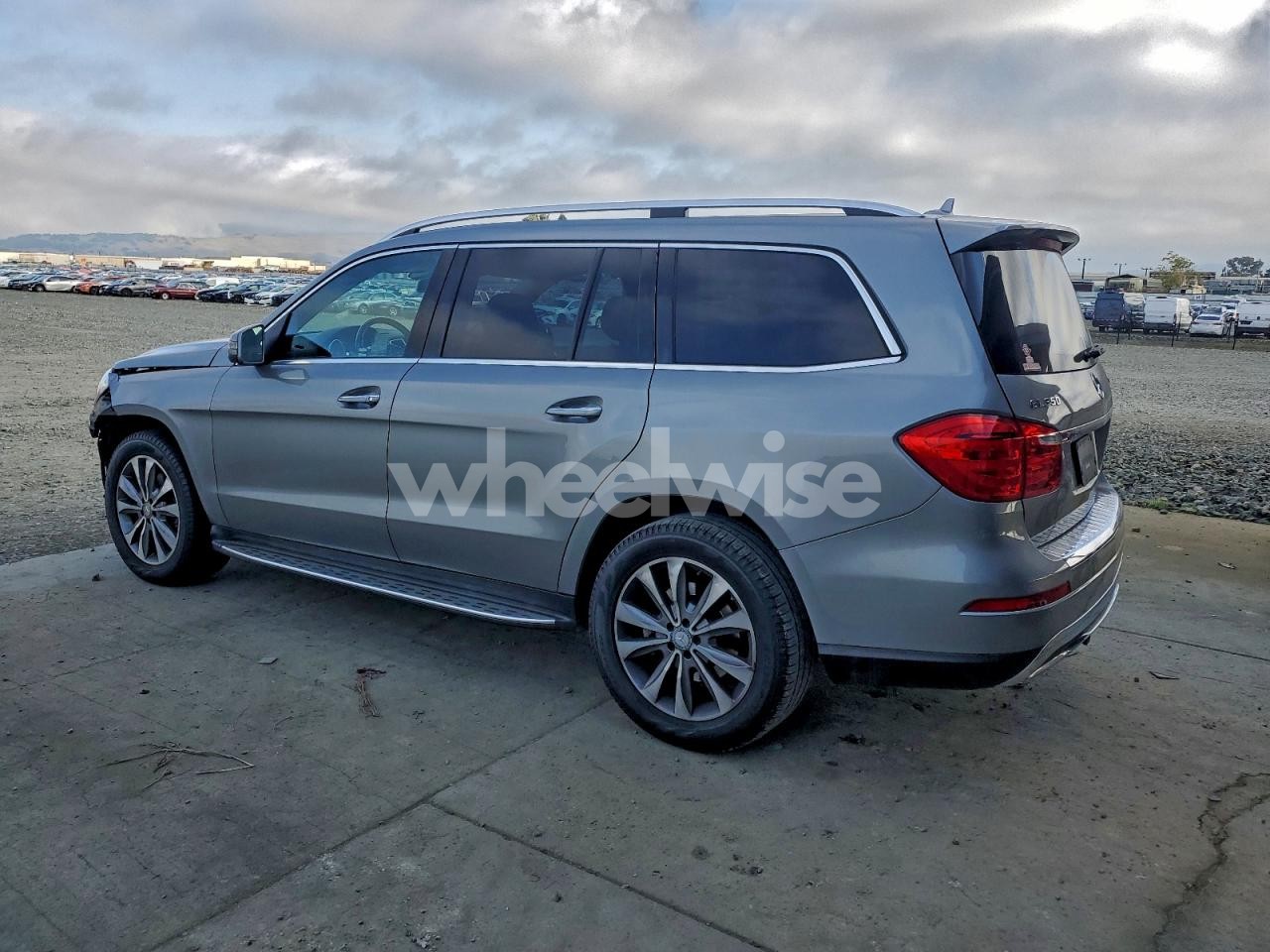 Photo 2 of 2015 MERCEDES-BENZ GL 350 BLUETEC (VIN 4JGDF2EE8FA579480)