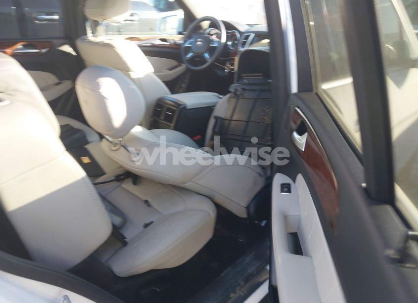 Photo 8 of 2015 Mercedes-benz Gl 450 4MATIC (VIN 4JGDF6EE1FA442081)