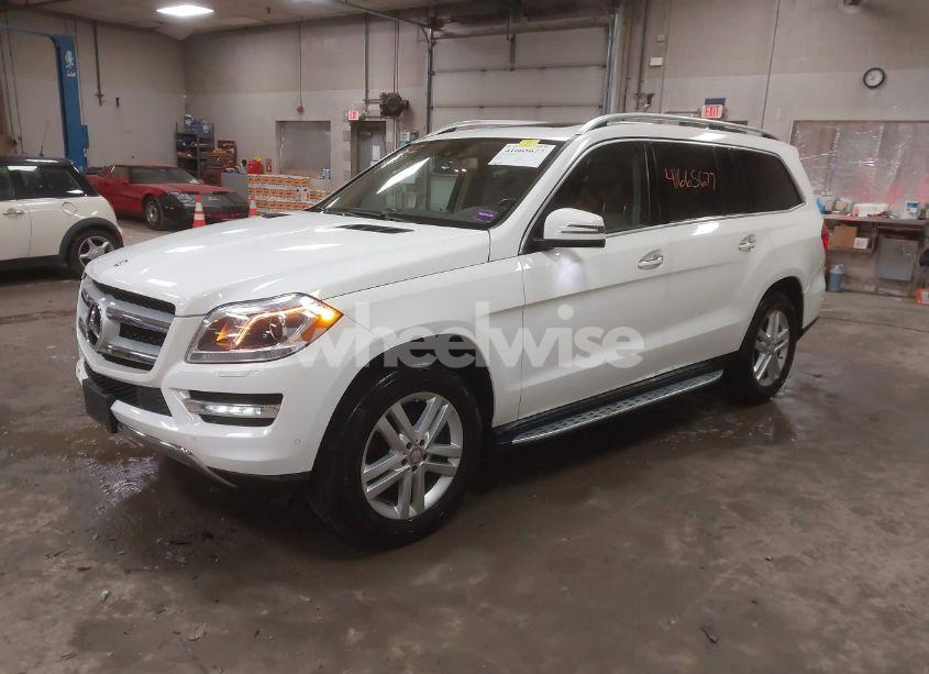 Photo 2 of 2015 Mercedes-benz Gl 450 4MATIC (VIN 4JGDF6EE1FA594748)