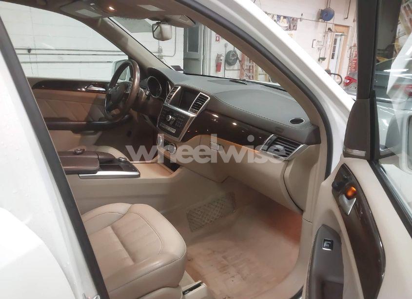 Photo 5 of 2015 Mercedes-benz Gl 450 4MATIC (VIN 4JGDF6EE1FA594748)