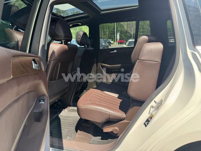 Photo 10 of 2018 MERCEDES-BENZ GLS 450 4MATIC N/A (VIN 4JGDF6EE1JB153365)