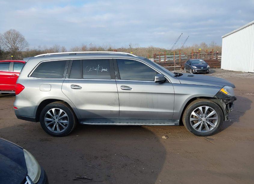 Photo 14 of 2015 Mercedes-benz Gl 450 4MATIC (VIN 4JGDF6EE2FA473534)