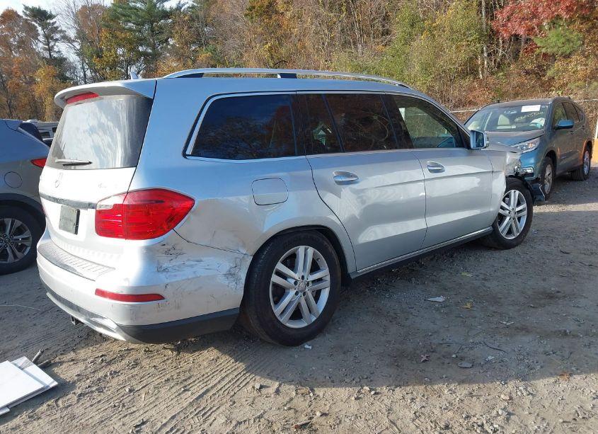 Photo 4 of 2016 Mercedes-benz Gl 450 4MATIC (VIN 4JGDF6EE2GA638614)